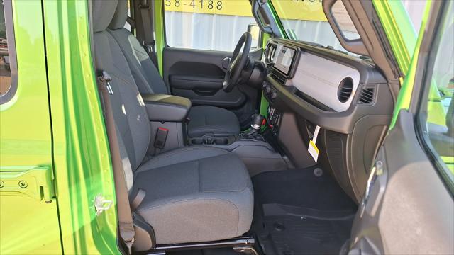 2025 Jeep Wrangler 4-Door Willys 4x4