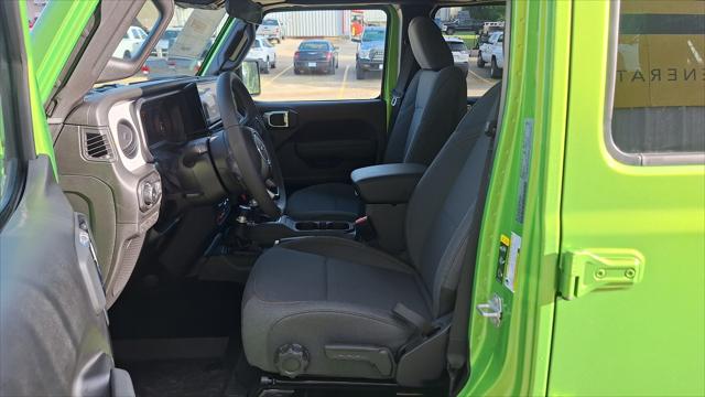2025 Jeep Wrangler 4-Door Willys 4x4
