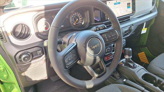 2025 Jeep Wrangler 4-Door Willys 4x4