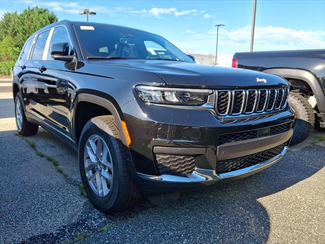 2025 Jeep Grand Cherokee GRAND CHEROKEE L LAREDO X 4X4