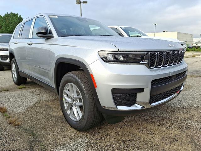 2025 Jeep Grand Cherokee GRAND CHEROKEE L LAREDO X 4X4