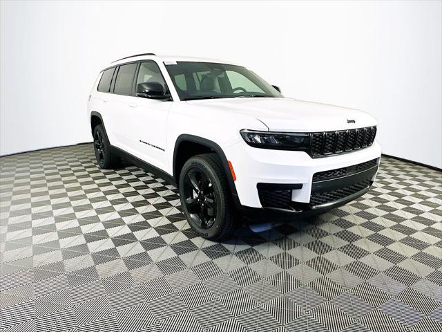 2025 Jeep Grand Cherokee GRAND CHEROKEE L ALTITUDE 4X4