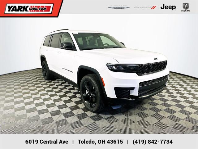 2025 Jeep Grand Cherokee GRAND CHEROKEE L ALTITUDE 4X4
