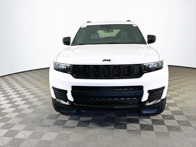 2025 Jeep Grand Cherokee GRAND CHEROKEE L ALTITUDE 4X4
