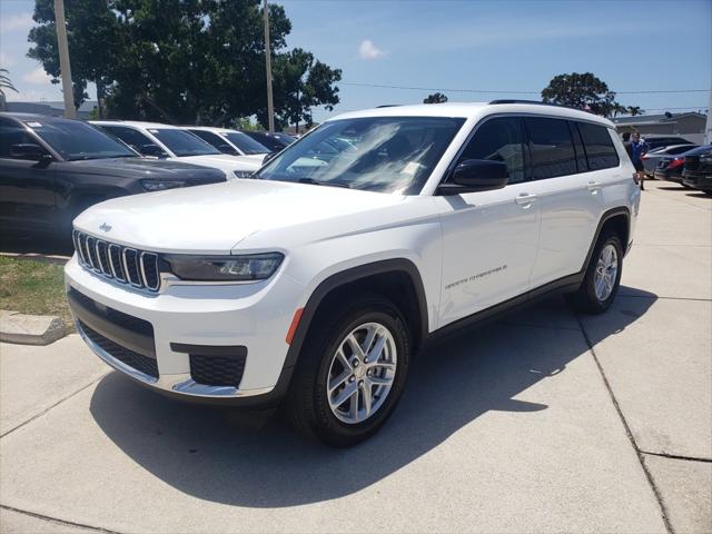 2023 Jeep Grand Cherokee L Laredo 4x2