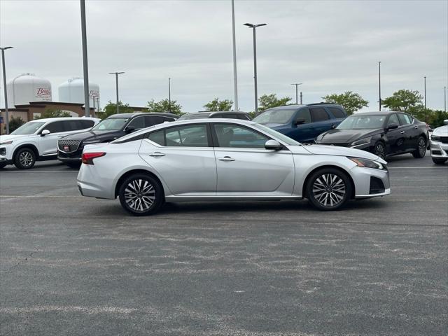2023 Nissan Altima SV FWD