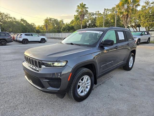 2023 Jeep Grand Cherokee Laredo 4x4