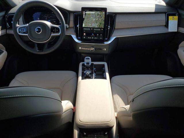 2025 Volvo XC90 B5 Plus 7-Seater