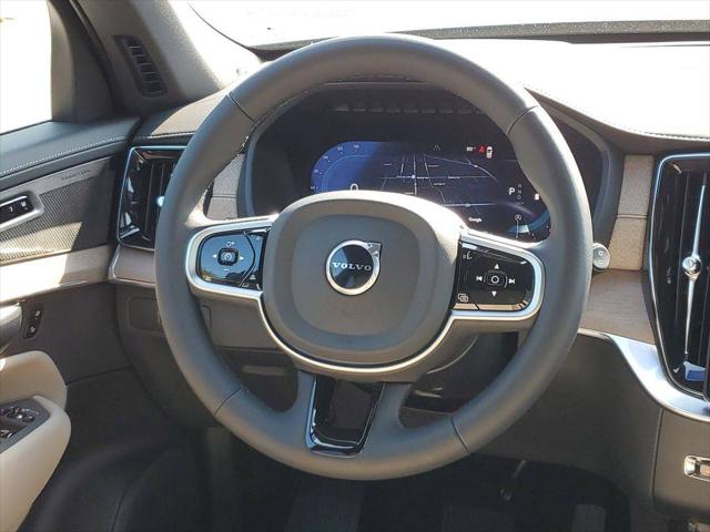2025 Volvo XC90 B5 Plus 7-Seater