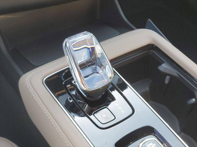 2025 Volvo XC90 B5 Plus 7-Seater
