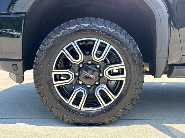 2023 GMC Sierra 2500HD 4WD Crew Cab Standard Bed AT4