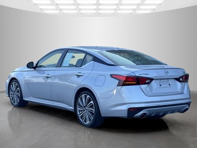 2023 Nissan Altima SL FWD