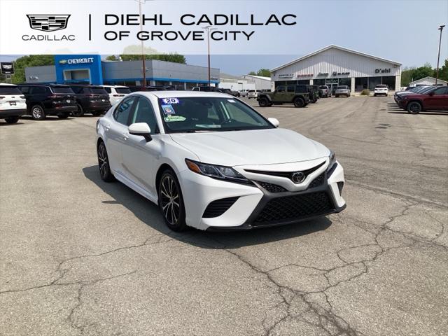2020 Toyota Camry SE AWD