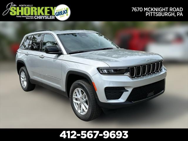 2025 Jeep Grand Cherokee GRAND CHEROKEE LAREDO X 4X4