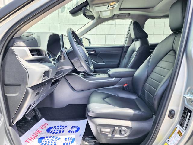2022 Toyota Highlander Hybrid XLE