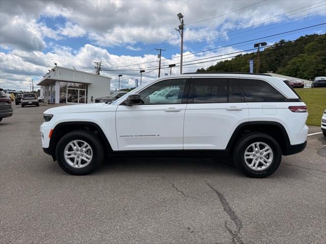 2024 Jeep Grand Cherokee Laredo 4x4