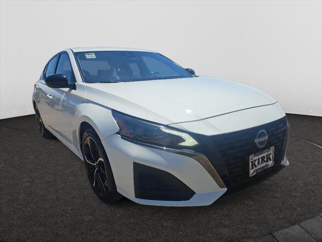2023 Nissan Altima SR FWD