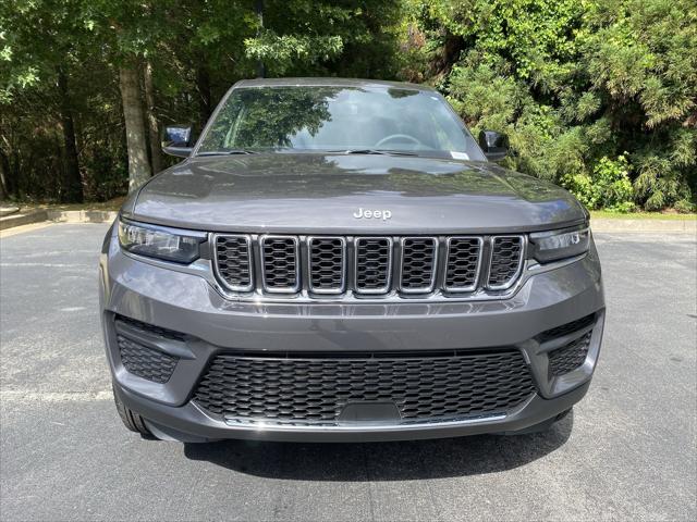 2024 Jeep Grand Cherokee Laredo X 4x4