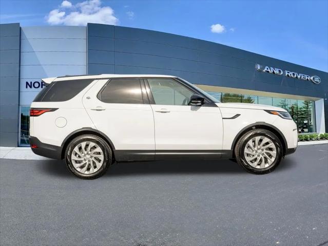 2025 Land Rover Discovery P300 S