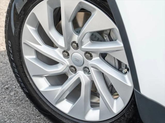 2025 Land Rover Discovery P300 S