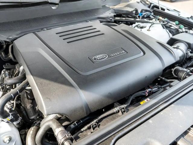2025 Land Rover Discovery P300 S