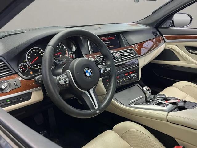 2015 BMW M5 Standard