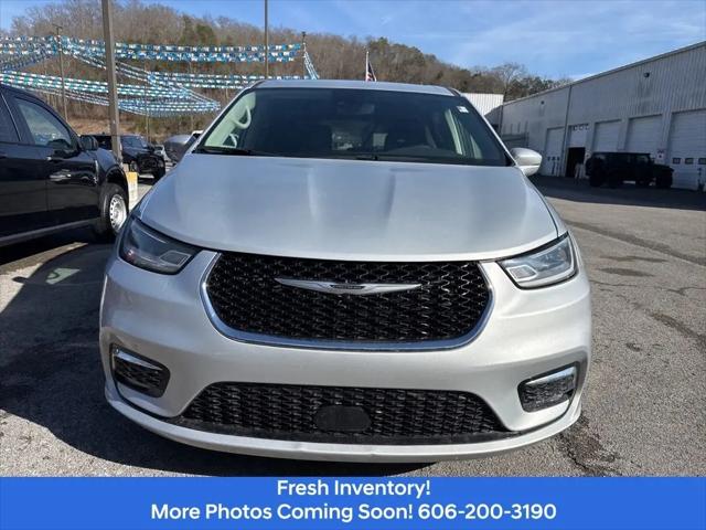 2022 Chrysler Pacifica Hybrid Touring L