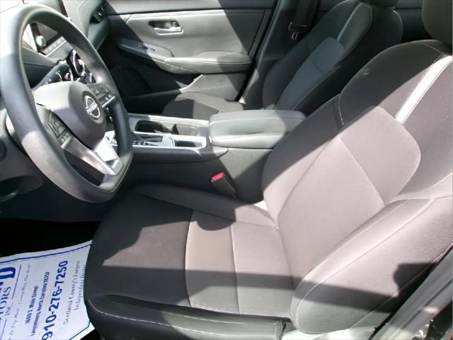 2024 Nissan Sentra SV Xtronic CVT