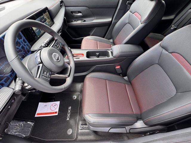 2025 Nissan Kicks SR FWD