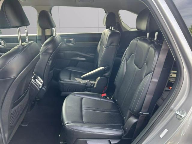 2022 Kia Sorento Hybrid SX