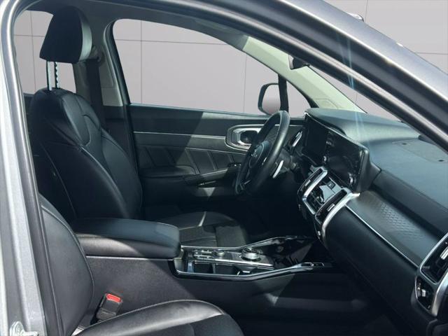 2022 Kia Sorento Hybrid SX