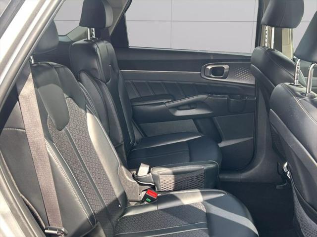 2022 Kia Sorento Hybrid SX