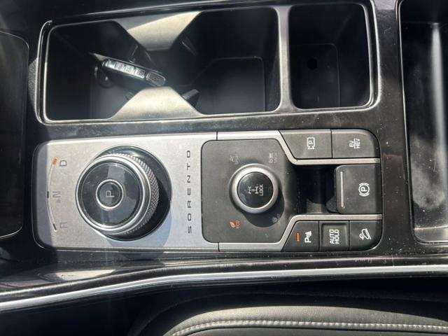 2022 Kia Sorento Hybrid SX