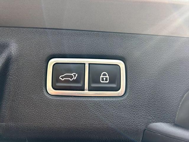 2022 Kia Sorento Hybrid SX