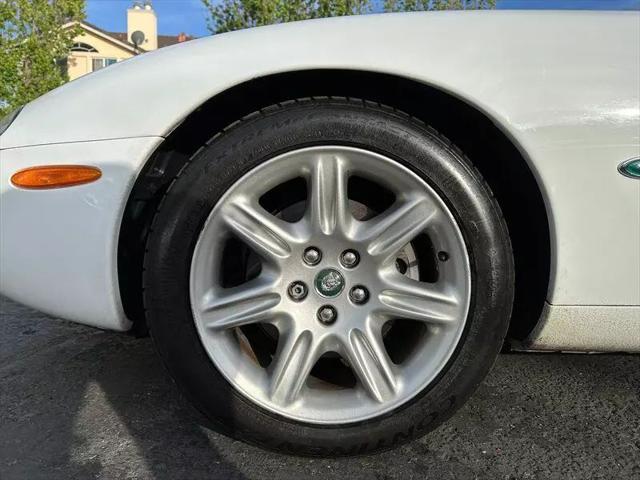 2000 Jaguar XK8 XK8