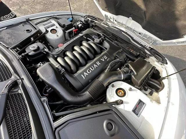2000 Jaguar XK8 XK8
