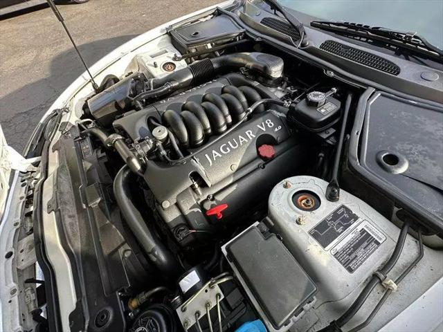 2000 Jaguar XK8 XK8