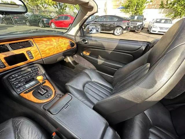 2000 Jaguar XK8 XK8