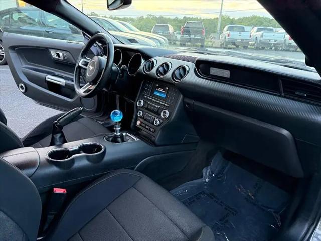 2017 Ford Mustang V6