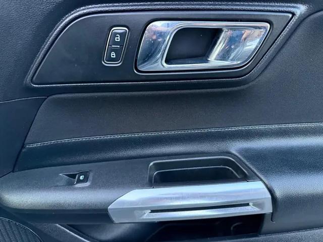 2017 Ford Mustang V6