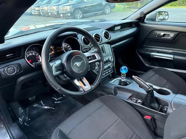 2017 Ford Mustang V6