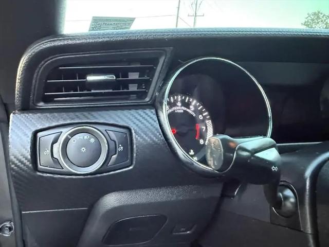 2017 Ford Mustang V6