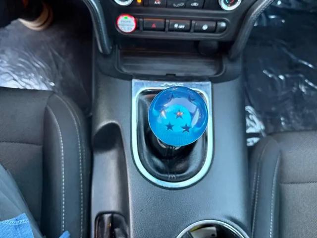 2017 Ford Mustang V6