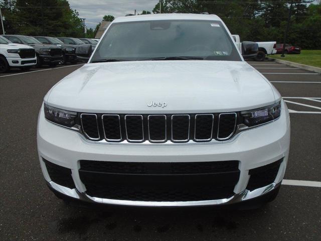 2025 Jeep Grand Cherokee L Laredo 4x4