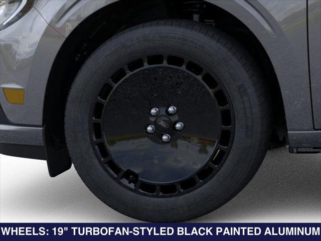 2025 Ford Maverick Lobo Standard