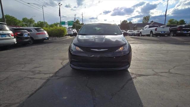 2023 Chrysler Voyager LX 2023 Chrysler Voyager LX