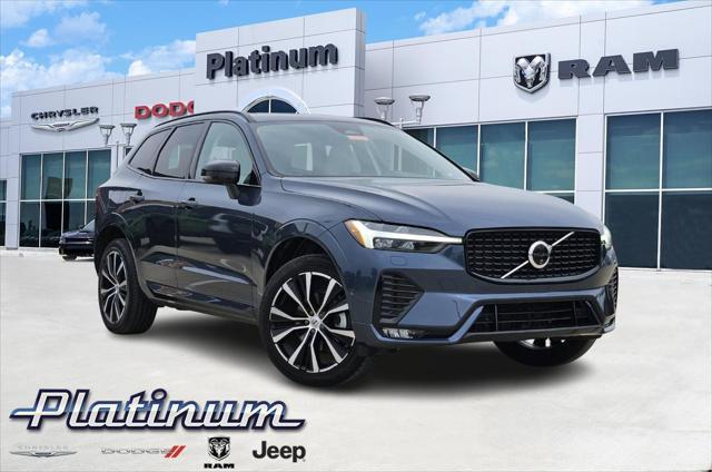 2024 Volvo XC60 B5 Plus Dark Theme