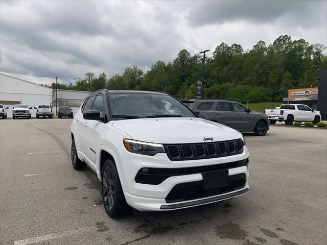 2025 Jeep Compass COMPASS LIMITED 4X4