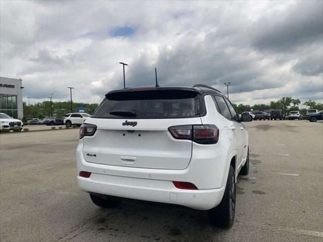 2025 Jeep Compass COMPASS LIMITED 4X4
