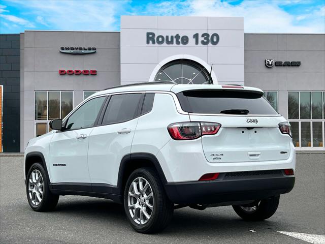 2022 Jeep Compass Latitude Lux 4x4